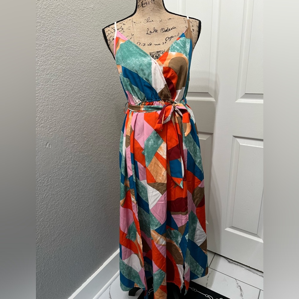 Cupshe Geometric Sleeveless V-Neck Midi Dress NWOT